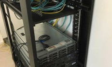 一个大型社区网站（比如掘金）需要多少台服务器？ 