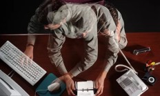 真正的程序员：不以工时论英雄，不以加班为美德