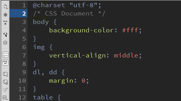DreamWeaver中css代码不换行显示怎么实现？