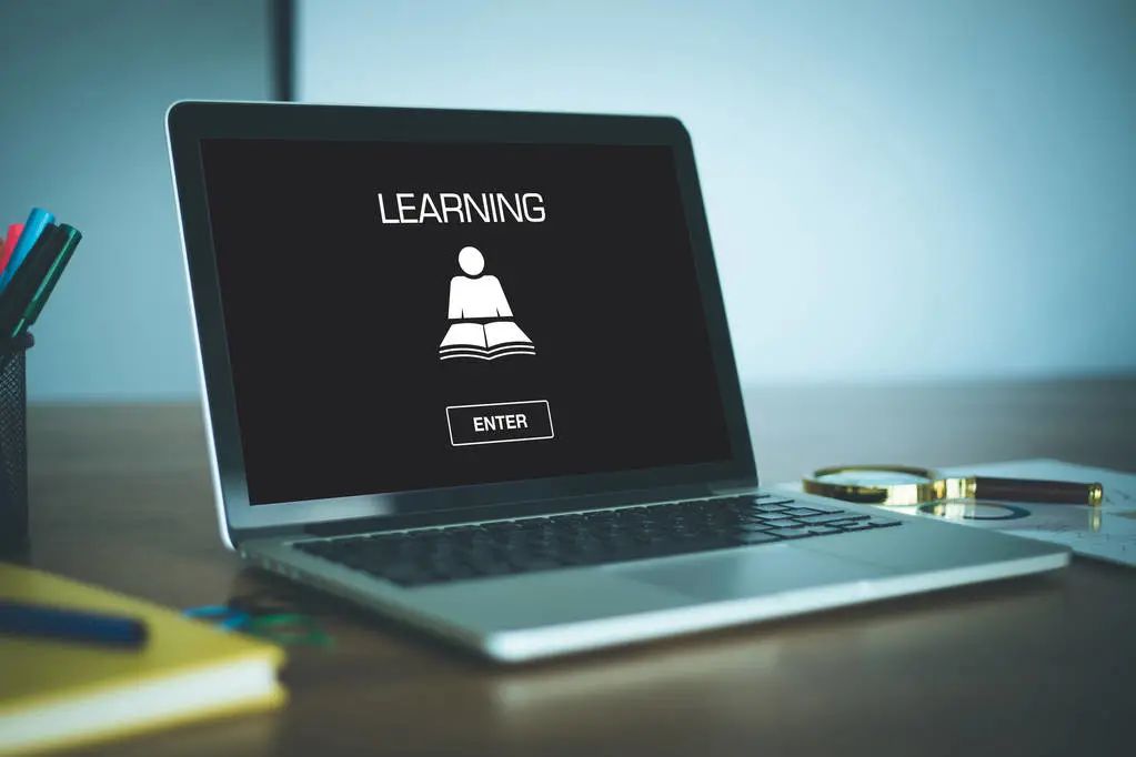 蚂蚁金服AI平台部：枯燥的“机器学习”还可以这样学！