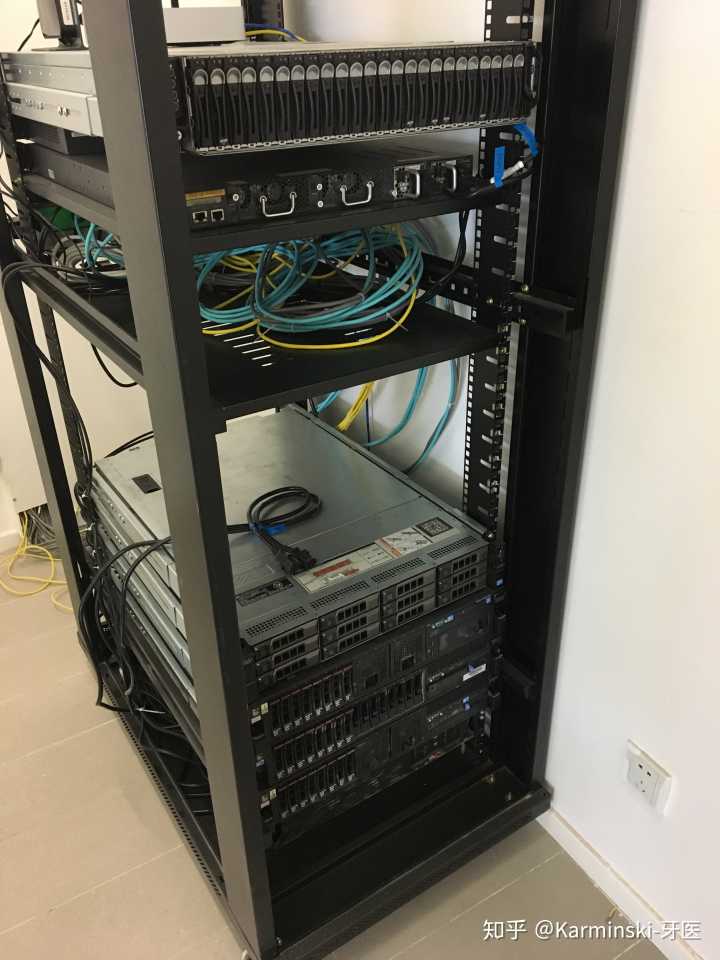 一个大型社区型网站（掘金为例）需要多少服务器？