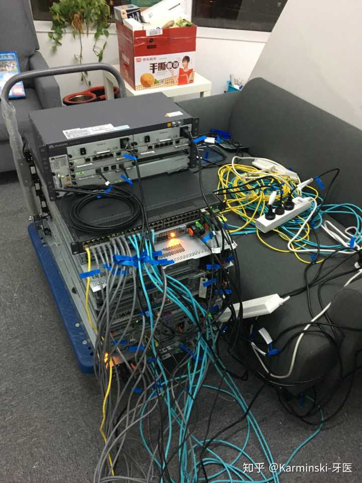 一个大型社区型网站（掘金为例）需要多少服务器？